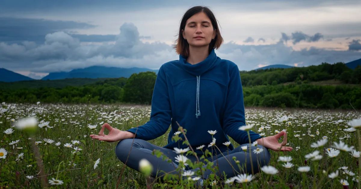 Yoga, social bæredygtighed og voksnes adgang til kvalitetsuddannelse Yoga, social bæredygtighed og voksnes adgang til kvalitetsuddannelse