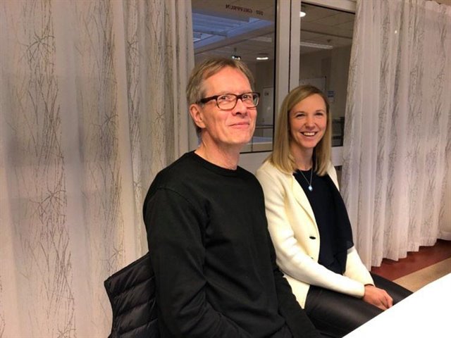 Jennika Kullman och lärare Peter Strandvik