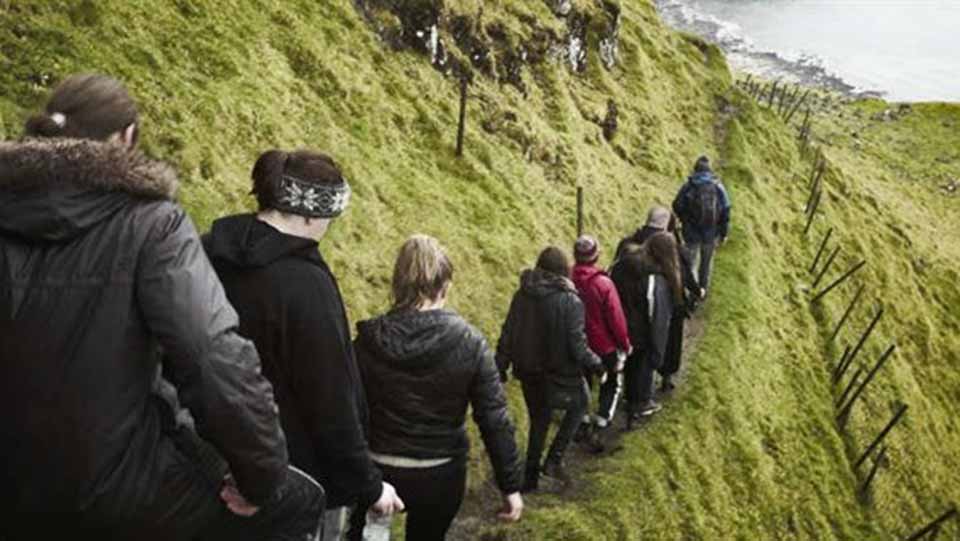 Naturen er en vigtig del af de unges højskoleophold Naturen er en vigtig del af de unges højskoleophold. (foto: Edvard Nyholm Debess)